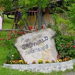 Schattaugut Farm stay *