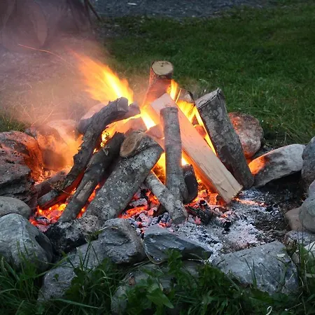 Schattaugut Farm stay *